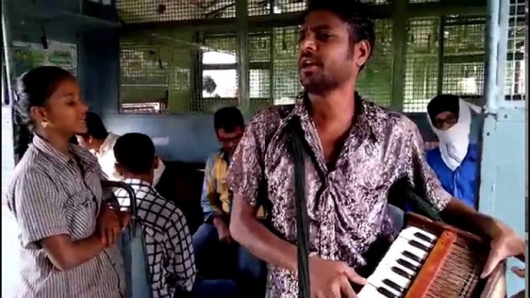 ‘ट्रेनों में मोदी सरकार का गुणगान करेंगे 3000 भिखारी’: झूठा है दावा, AIR ने बताई हकीकत