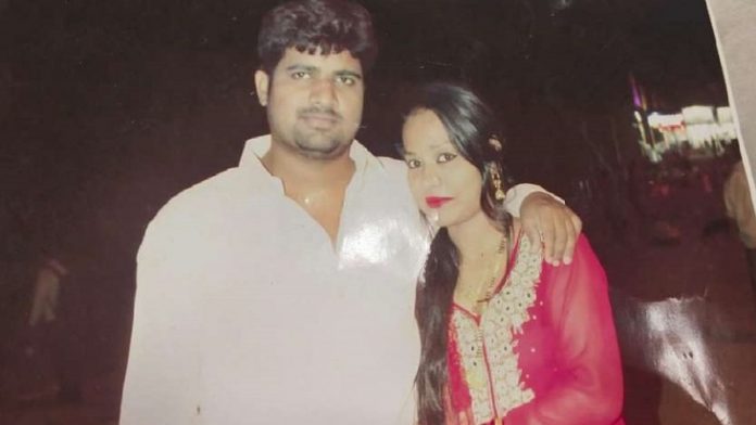 बेगम आयशा के साथ समीर खान
