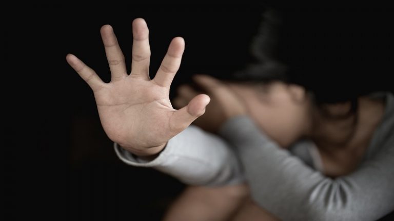 ब्यूटी कॉन्टेस्ट के नाम पर यौन उत्पीड़न: कंपनी प्रमोटर के साथ महेश भट्ट, रणविजय सिंह सहित बॉलीवुड की कई हस्तियों को नोटिस