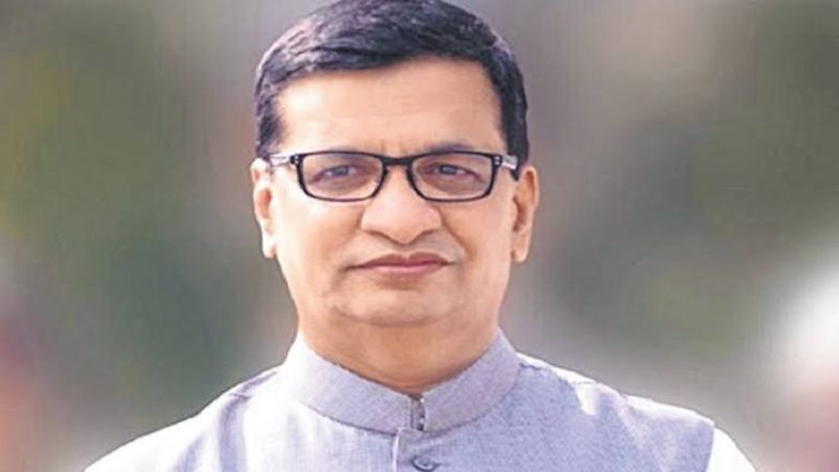 अधिकारियों को डराने के लिए 4-5 गुंडे साथ लेकर जाएँ: कार्यकर्ताओं से महाराष्ट्र कॉन्ग्रेस अध्यक्ष