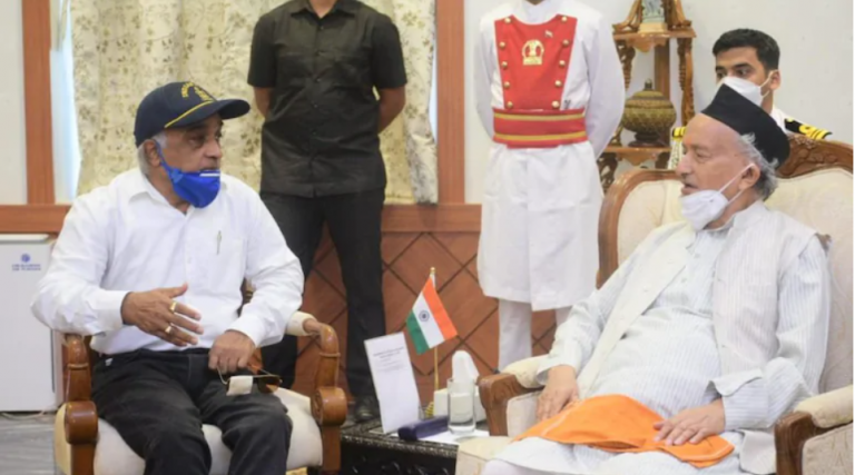 शिवसैनिकों की गुंडई के शिकार पूर्व नेवी अफसर मदन शर्मा BJP-RSS में शामिल, कहा- अब महाराष्ट्र में कोई गुंडागर्दी नहीं होने देंगे