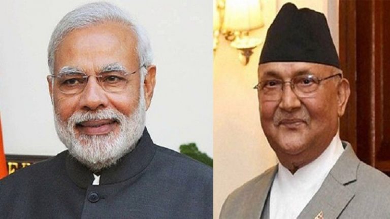 भारत के आगे एक बार फिर नतमस्तक हुआ नेपाल: विवादित नक्‍शे वाली किताब पर PM ओली ने लगाई रोक