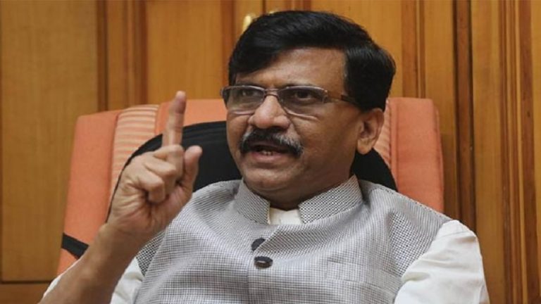 हरामखोर = नॉटी: संजय राउत ने दी सफाई, लोगों ने बोला – ‘आप भी कम नॉटी नहीं’