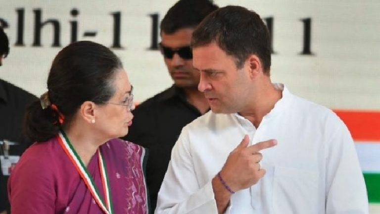 लेहरू जी ने बनवाए इतने अस्पताल, फिर भी सोनिया-राहुल क्यों जाते हैं विदेश?