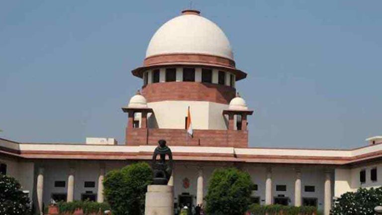 हाथरस मामले में SC ने किया फैसला सुरक्षित: CRPF सुरक्षा सहित यूपी से बाहर केस ट्रांसफर करने की माँग