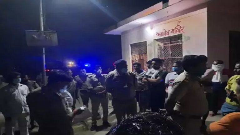मंदिर में लाउडस्पीकर पर बवाल: 5 दिन में तीसरी घटना, पहले मार-पीट… अब परिणाम भुगतने की धमकी, एक्शन में UP पुलिस