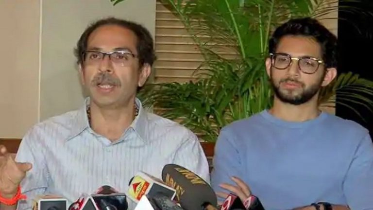 उद्धव और आदित्य ठाकरे पर चुनावी हलफनामे में झूठ बोलने का आरोप: EC ने CBDT को शिकायत की जाँच के दिए आदेश
