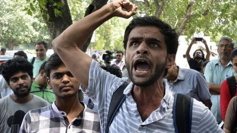 इधर उमर खालिद की गिरफ्तारी हुई, उधर लिबरल्स की लिबिर-लिबिर चालू हो गई