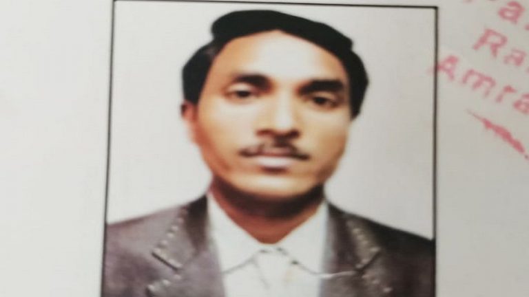 गुजरात में पादरी ने नाबालिग लड़की को ब्लैकमेल कर किया न्यूड फोटो शूट, ईसाई धर्म अपनाने के लिए डालता था दबाव: शिकायत दर्ज