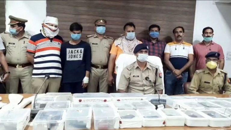 हथियार सप्लाई करने वाले गैंग का भंडाफोड़, सरगना शिवपाल यादव की पार्टी का जिलाध्यक्ष रहा नवेद पठान