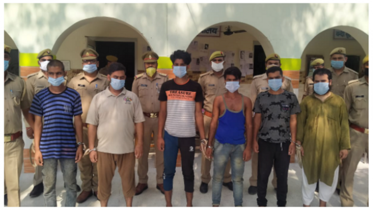 डेयरी की आड़ में गोकशी कर रहा था सपा नेता अब्दुल मन्नान, छापा पड़ते ही भागा; 6 साथी पकड़े गए