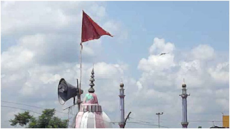 ‘मंदिर में लाउडस्पीकर क्यों बजा रहे हो, बंद करो’ – अफजल, शराफ और गुलजार ने स्वराज सिंह को बुरी तरह पीटा