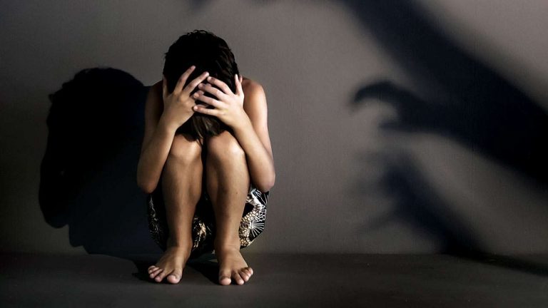 बुलंदशहर: 14 वर्षीय बच्ची को घर से उठाकर रिजवान उर्फ़ पकौड़ी ने किया रेप, मुँह में कपड़ा ठूँसा..चेहरे पर तेजाब डालने की धमकी, गिरफ्तार