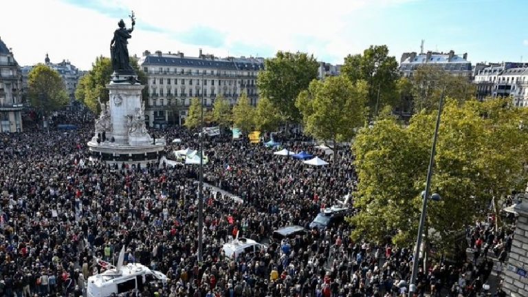 फ्रांस में बैन होंगे 51 इस्लामी संगठन, Twitter पर भी कसी जा सकती है नकेल: शरणार्थी बन कर आया था हत्यारे का परिवार