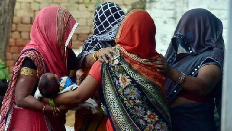 पीड़िता के परिवार को थी उसके और आरोपित के रिश्ते से आपत्ति, परिवार के ही हमले से आई गंभीर चोट: ग्राम प्रधान का दावा
