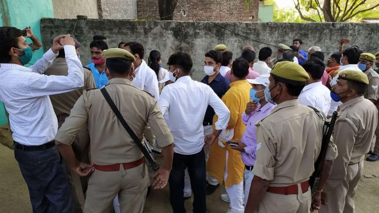 माँ-भाई ने ही पीटा… हमने पीड़िता के साथ गलत काम नहीं किया: हाथरस केस के आरोपितों ने जेल से पत्र लिखा