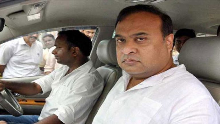 ‘फर्जी नाम रखकर, मंदिर में फोटो खिंचा कर लड़की से शादी करना विश्वासघात है न कि सच्ची शादी’
