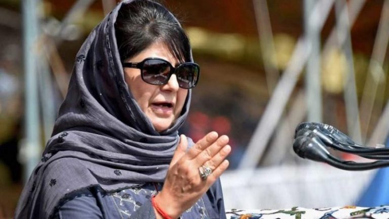 ‘जो हमसे छीन लिया गया, उसे वापस लेना होगा’ – महबूबा मुफ्ती ने रिहा होते ही शुरू की ‘जहर’ की खेती