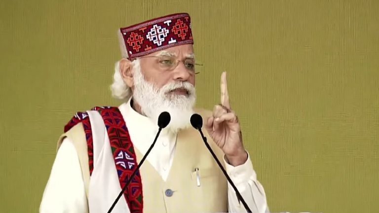 ‘बेटी, आप ड्यूटी की चिंता मत करो’: मूर्च्छित हुई महिला पुलिसकर्मी, PM मोदी ने अपनी मेडिकल टीम ने करवाया इलाज