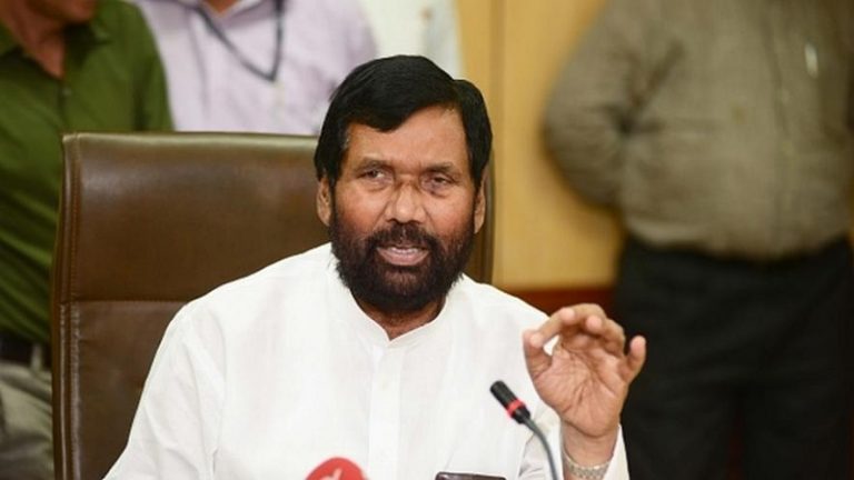 लालू-नीतीश से पहले सियासत में आने वाले रामविलास नहीं रहे, PM मोदी बोले- मैंने अपना दोस्त खो दिया