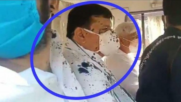‘PFI के दलालों वापस जाओ…’: हाथरस पहुँचे AAP सांसद संजय सिंह पर फेंकी स्याही, कहा- लाशों की राजनीति बंद करो