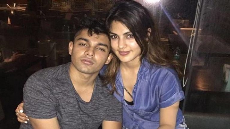 ड्रग्स के कारोबार में शामिल था रिया चकवर्ती का भाई: शौविक को बेल देने से बॉम्बे हाई कोर्ट का इनकार