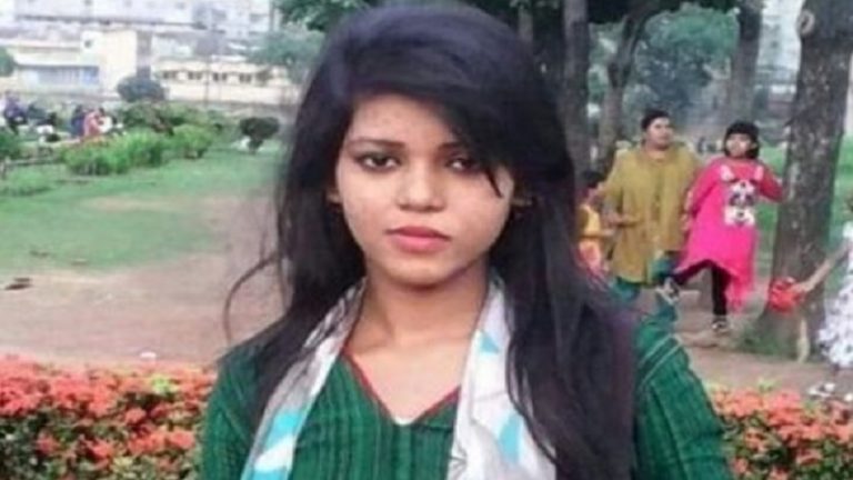 दुर्गा पूजा मंडप जा रही हिंदू लड़की 6 दिन से गायब, इस्लाम और पैगंबर मोहम्मद को लेकर फेसबुक पर की थी कॉमेंट