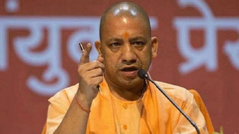हाथरस: UP सरकार ने की CBI जाँच की माँग, हलफनामे में SC को बताई अंतिम संस्कार करने की वजह