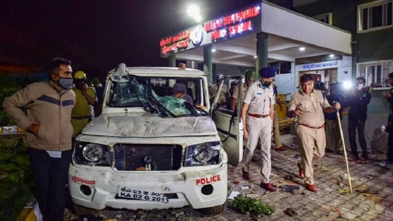 बेंगलुरु दंगे के आरोपितों की रिहाई के लिए जज को भेजा विस्फोटक से भरा पार्सल, पत्र में की ‘बेगुनाह’ छोड़ने की माँग