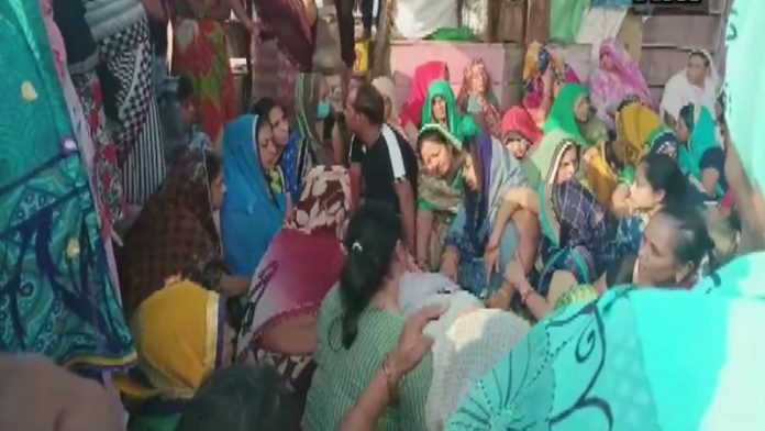 फिरोजाबाद में बीजेपी नेता की हत्या