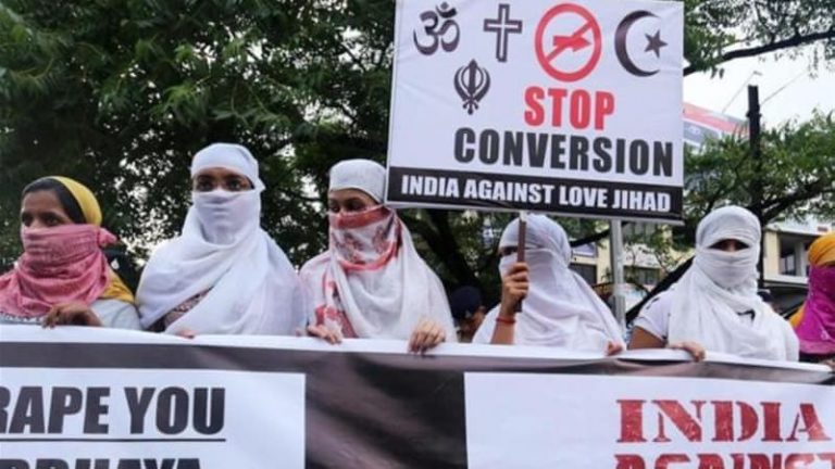 केरल में ही सैकड़ों ईसाई युवतियाँ बन चुकी हैं ‘लव जिहाद’ की शिकार, क्रिश्चियन संगठन का दावा- विदेश से आता है पैसा
