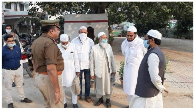 बागपत: मस्जिद में हनुमान चालीसा पाठ की परमिशन देने से आहत मुस्लिमों ने गुप्त बैठक कर मौलाना को निकाला, हिन्दू करेंगे पंचायत