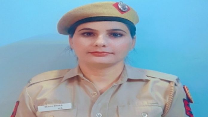 महिला हेड कॉन्स्‍टेबल सीमा ढाका दिल्ली पुलिस