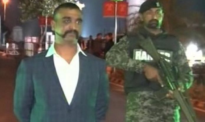 अभिनंदन पाकिस्तान अयाज सादिक