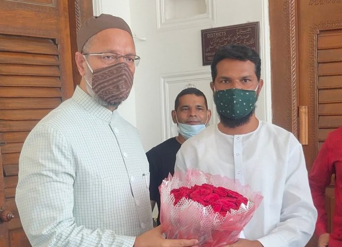 ओवैसी फारूक अहमद गोलीबारी