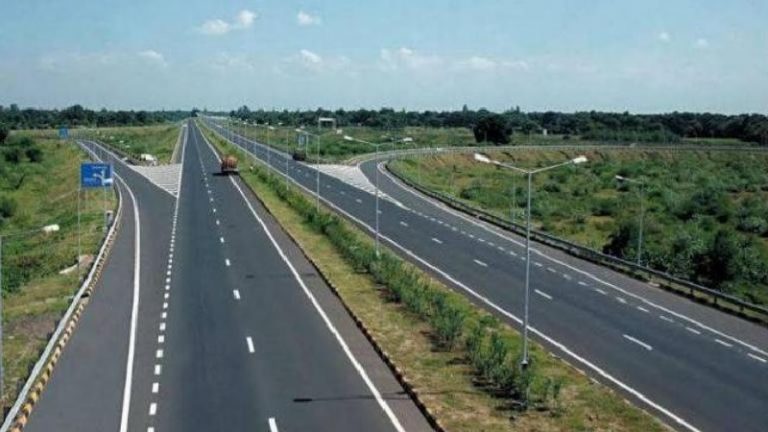 8 लेन का मुंबई-नागपुर एक्सप्रेसवे: तब शिवसेना ने फडणवीस के ड्रीम प्रोजेक्ट का किया था विरोध, अब उद्धव करेंगे उद्घाटन!