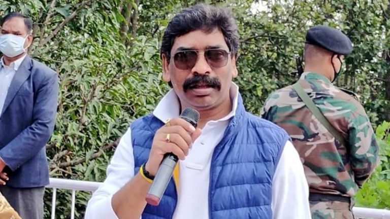 ‘हेमंत सोरेन ने जानवर की तरह मेरा रेप किया’ – सोशल मीडिया पर पीड़िता ‘नताशा खान’ का पत्र वायरल