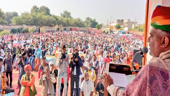 चौपाल, किसानों, FIR, राजस्थान