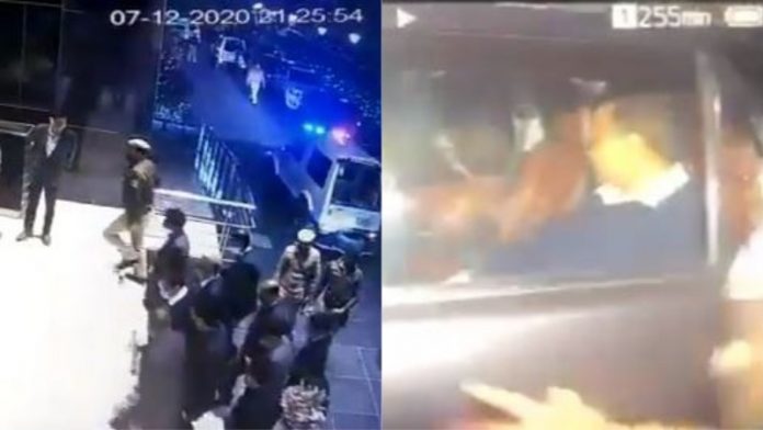 अरविंद केजरीवाल, वीडियो