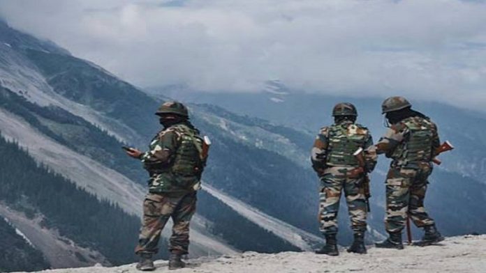 LAC पर काँपी चीनी सेना