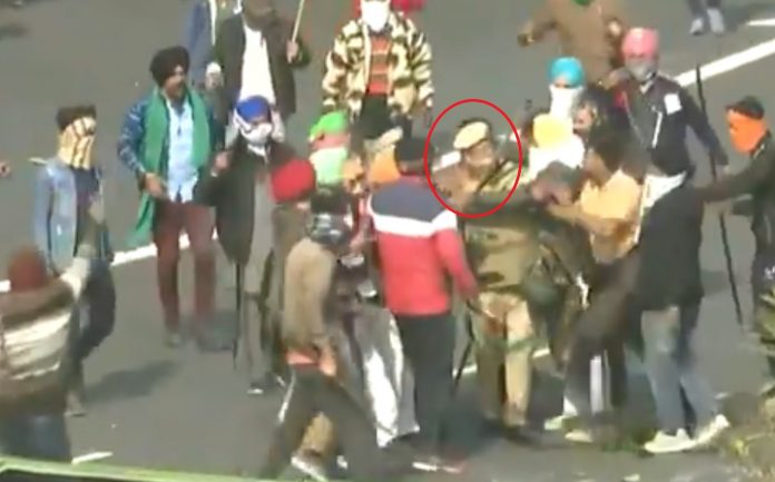 किसान-पुलिस