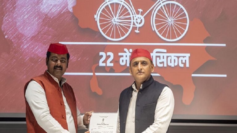 आदरणीय अखिलेश यादव जी ने कहा है तो वैक्सीन लगवाने से नपुंसक भी हो सकते हैं: सपा विधान पार्षद