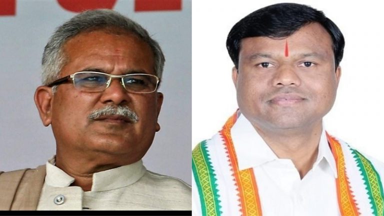‘RSS नक्सलियों से भी ज्यादा खतरनाक, संघ समर्थक पैर छूकर गोली मार देते हैं’: कॉन्ग्रेसी सांसद और CM भूपेश बघेल का ज्ञान