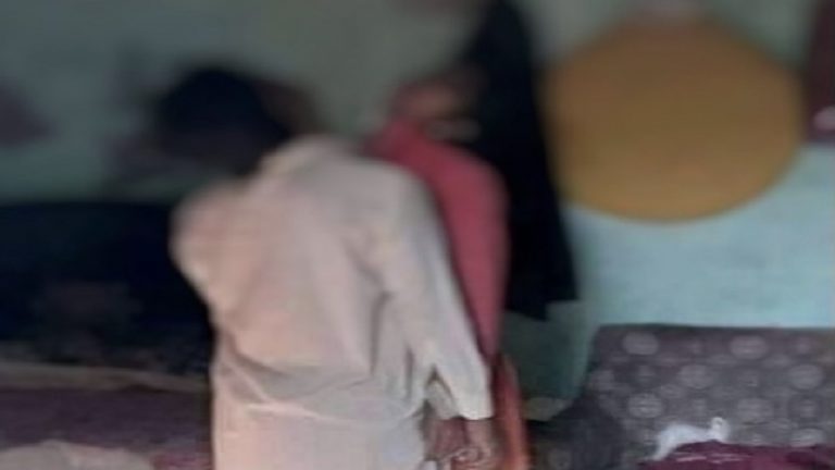 ASI गुल मोहम्मद के कमरे में फंदे से लटके मिले 2 हिंदू, हत्या से पहले तड़पाया भी गया: पाकिस्तान के सिंध की घटना