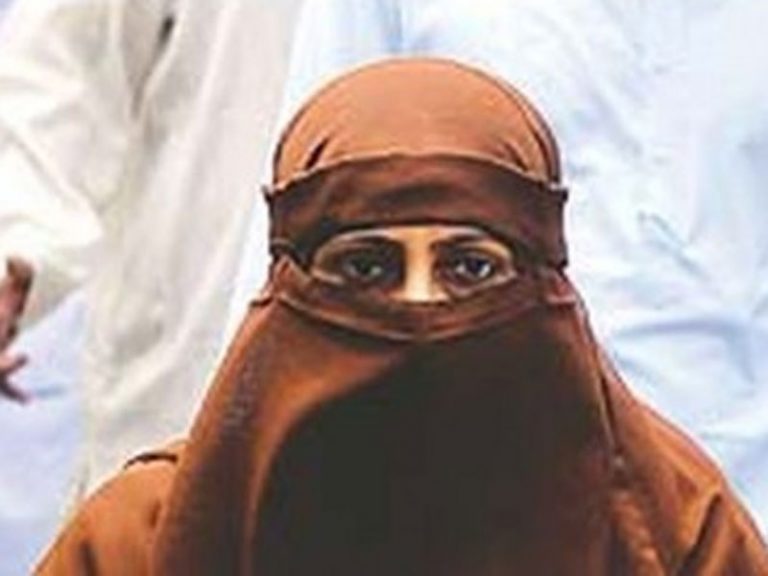 27 साल पहले जिन धमाकों में मरे थे 257, उसमें शामिल रही रुबीना मेमन बेटी का घर बसाने जेल से बाहर आएगी