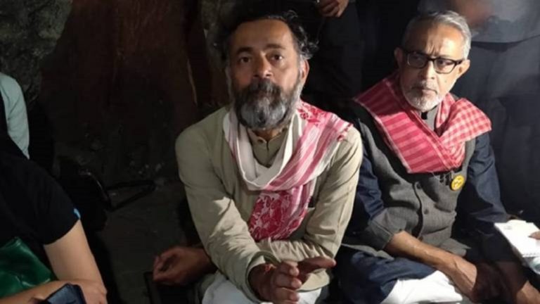 योगेंद्र यादव और माओवादी PDFI के ‘किसान नेता’ ने दी माँगें नहीं पूरी होने पर गणतंत्र दिवस को निशाना बनाने की धमकी