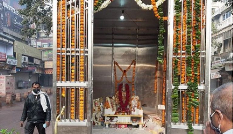 ‘डेढ़ महीने पहले चाँदनी चौक में केजरीवाल सरकार द्वारा तोड़ा गया था हनुमान मंदिर’: ‘भक्तों’ ने रातों-रात फिर बनाया