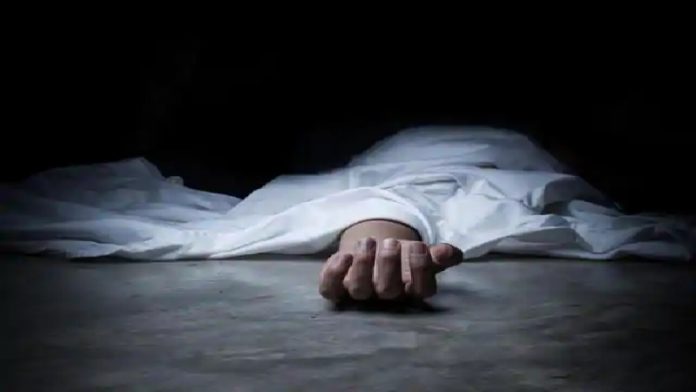 छात्रा आत्महत्या