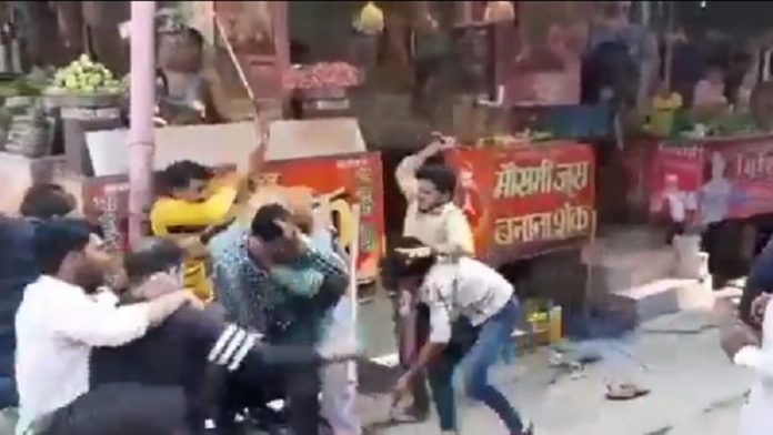 बागपत चाट मारपीट