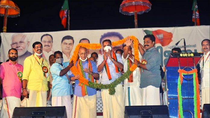 भाजपा में शामिल हुए मेट्रो मैन ई श्रीधरन